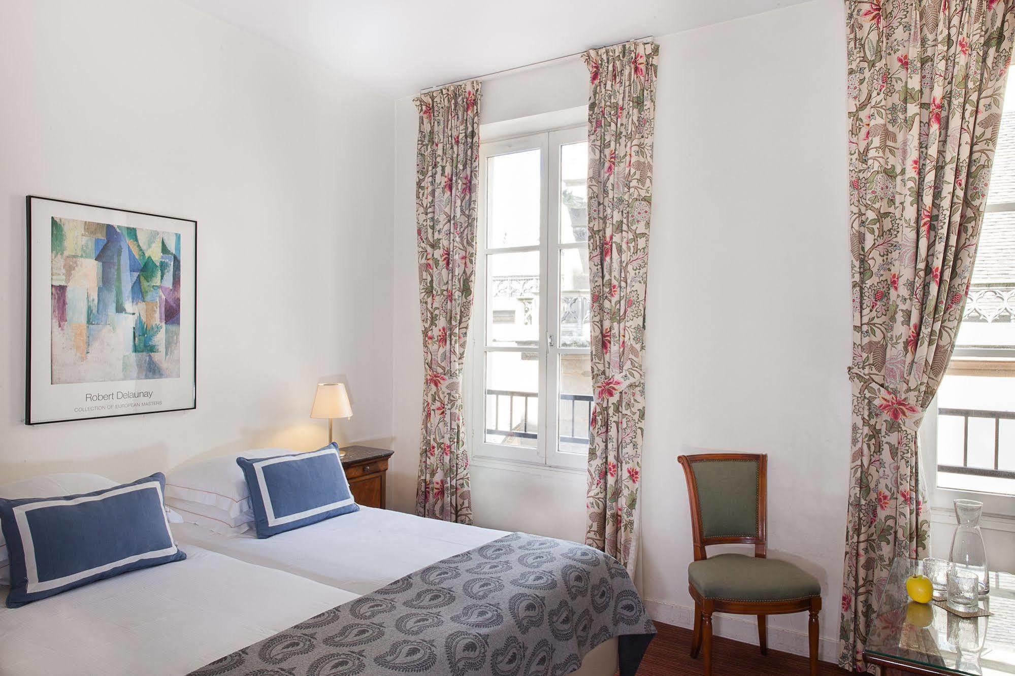 Hotel De La Place Du Louvre - Esprit De France Paris Bagian luar foto