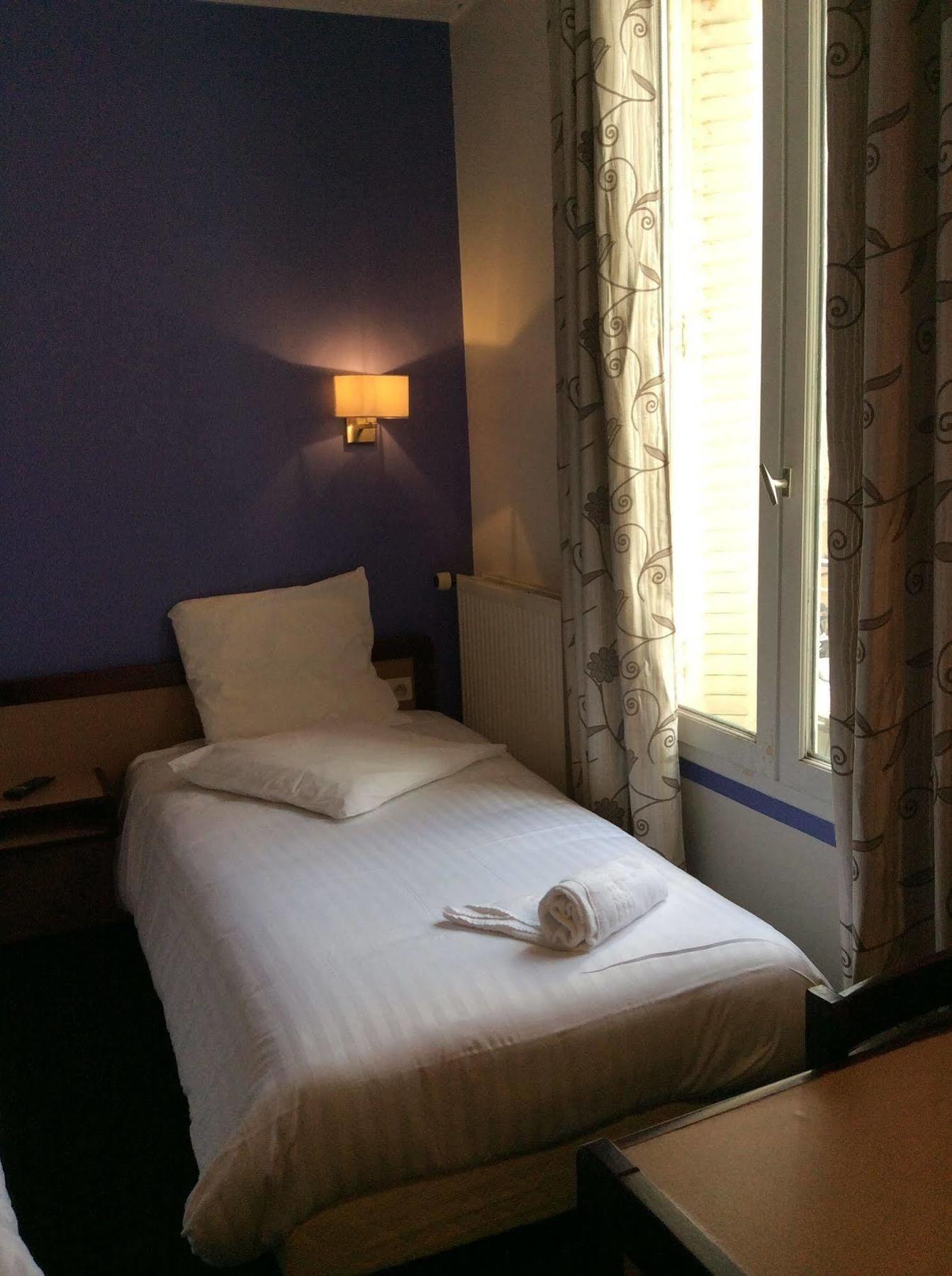 Hotel De La Place Du Louvre - Esprit De France Paris Bagian luar foto